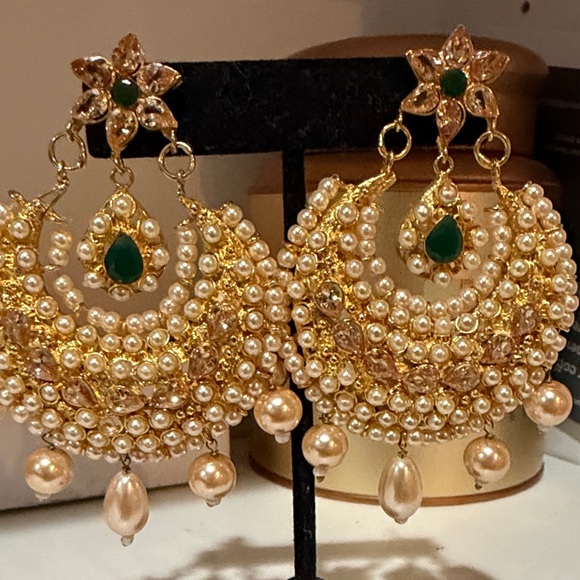 Jewelry - Elegant Gold and Pearl Chandelier Earrings